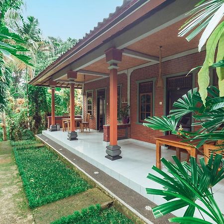 Suastika Lodge Ubud  Exterior photo