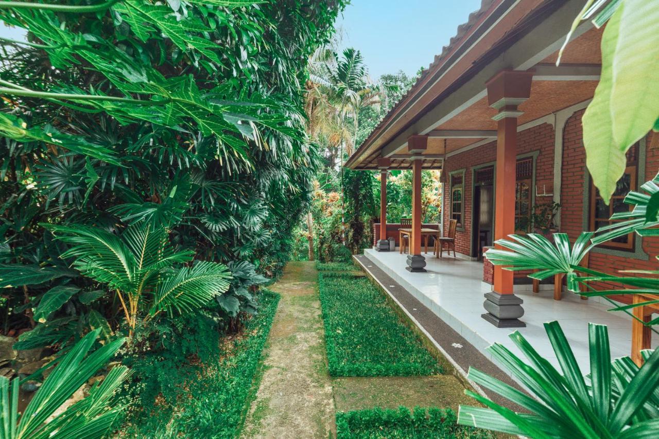 Suastika Lodge Ubud  Exterior photo